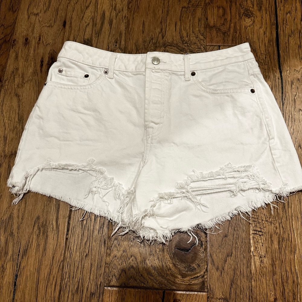 Gianni Bini white denim shorts